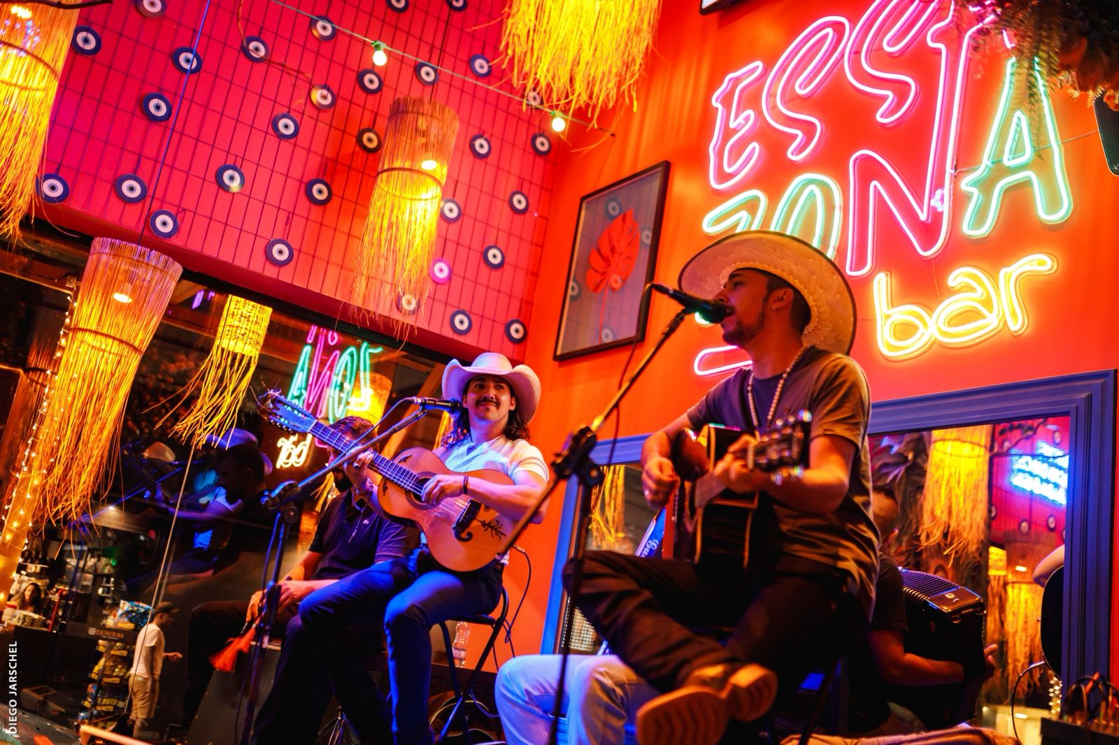 Oportunidade de Investimento em Bar em Balneário Camboriú - Localização Privilegiada